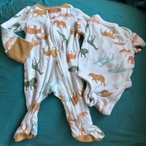 Animal print sleepers bundle newborn